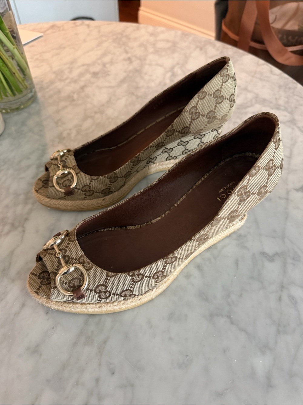 Gucci Beige Monogram Peep-Toe Heels espadrille with Horsebit - Picture 7 of 9